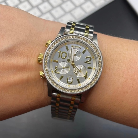 Nixon “The Refined” Women\'s Watch